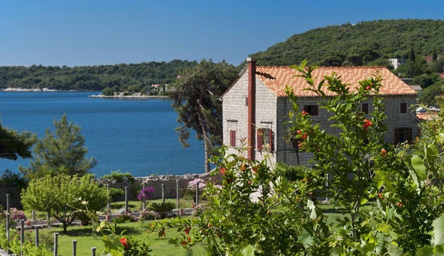 Room no 2 a/c park view Beach&Sea front Castle parking
