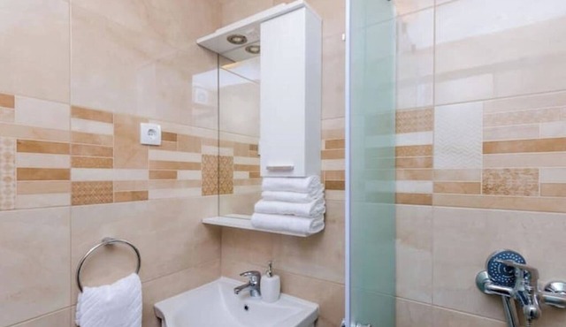 Rooms Baza - Duplex Triple Room No.9 in Dubrovnik