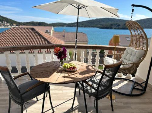 Rooms Perina Tisno in Tisno
