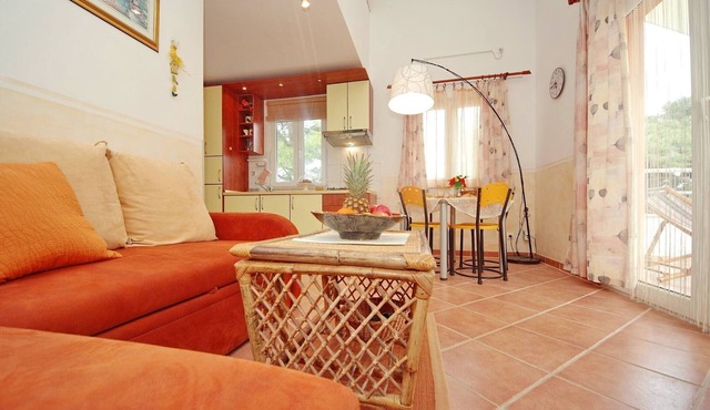 Seafront Apartments Deveron - Studio Apartment with Balcony and Sea View in Jelsa