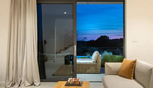 Sealine Villa.nn in Vinkuran