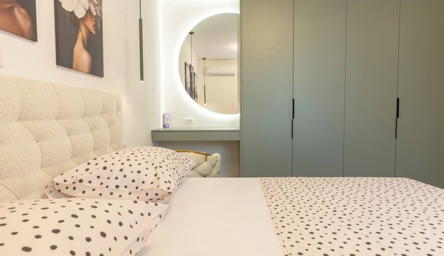 Serene 3-bedroom house with AC in charming Kaštel Stari in Kaštel Stari