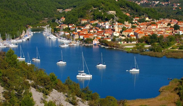 Sibenik Sun and Beach Sailing Extravaganza in Skradin
