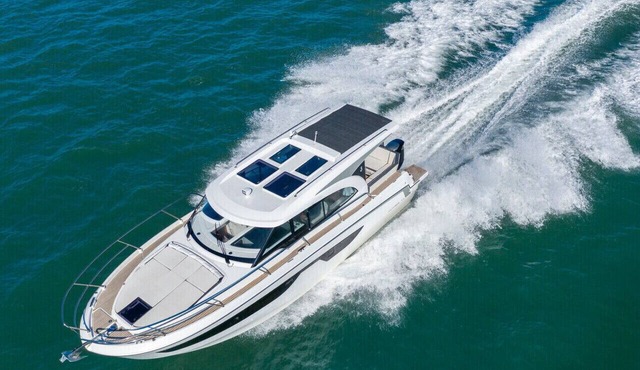 Sibenik Sun-Kissed Sailing: A Luxurious Beach Experience in Croatia in Murter