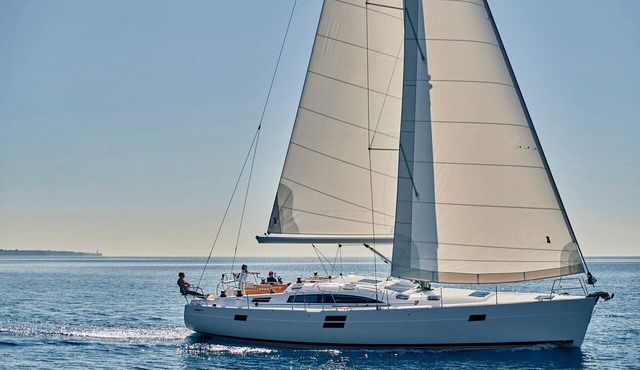 Sibenik Sun-soaked Sailing: A Luxurious Croatian Voyage in Pirovac