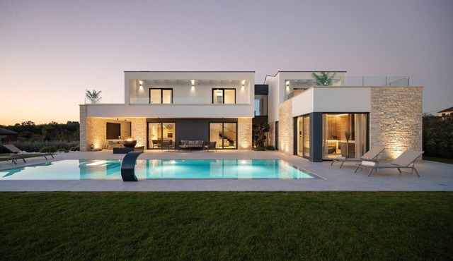 Spa&Wellness Villa Asmoa in Visnjan