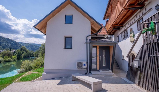 Sten House
