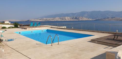STUDIO APARTMA PAG Blue Ocean 2 with sea view in Pag