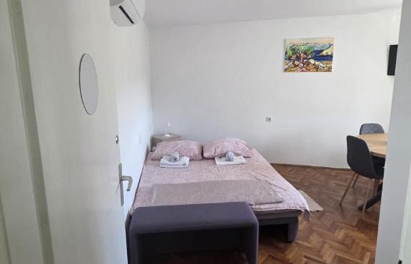 Studio apartman ADA in Knin