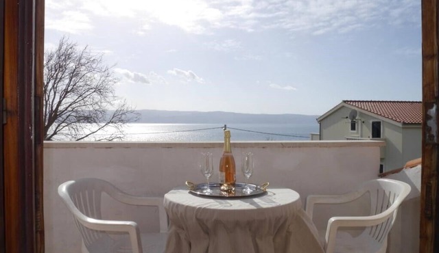 Studio Apartment Jure A5 with balcony in Dugi Rat