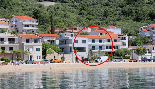 Studio flat near beach Igrane, Makarska (AS-6653-a) in Igrane