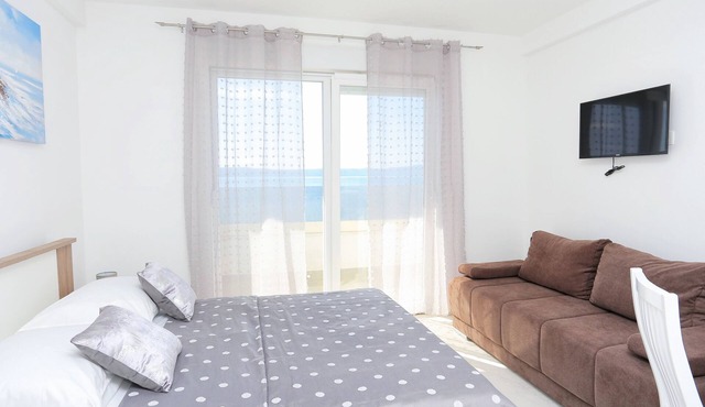 Studio flat with a swimming pool by the beach Živogošće - Porat, Makarska (AS-18150-a) in Živogošće