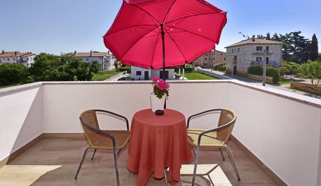 Studio flat with a swimming pool Novigrad (AS-6951-a)