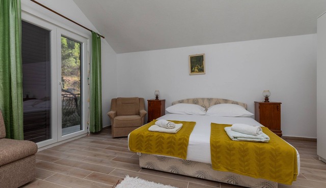 Studio flat with balcony Marušići, Omiš (AS-21608-b) in Mimice