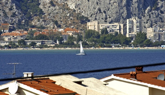 Studio flat with balcony and sea view Nemira (Omiš) (AS-4652-c) in Omiš