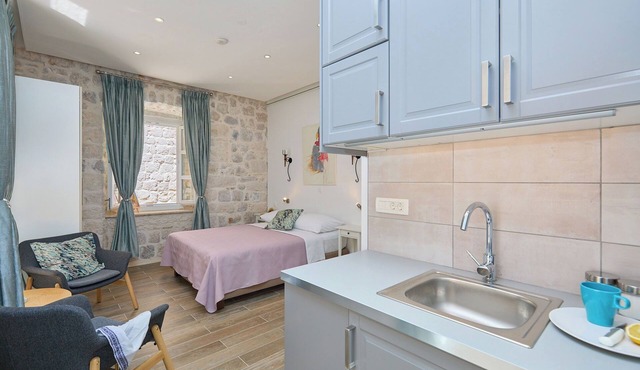 Studio Nikol - One Bedroom Apartment, Sleeps 2 in Dubrovnik