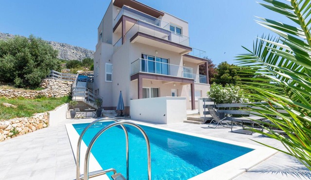 Stunning apartment in Jesenice in Jesenice