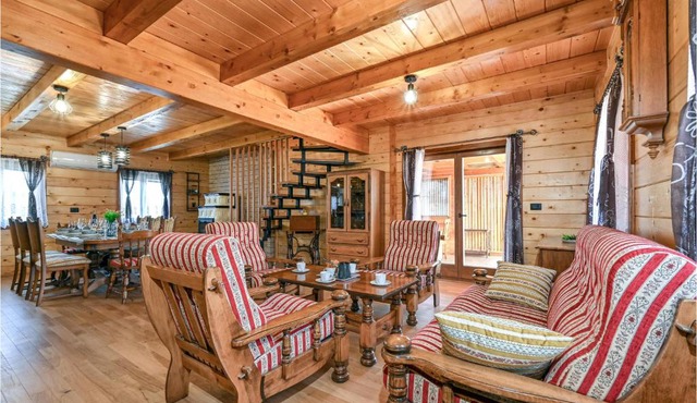 Stunning Home In Vinogradi Ludbreski With Sauna in Vinogradi Ludbreški