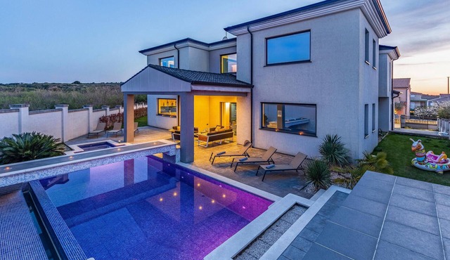 Stunning home in Banjole in Banjole