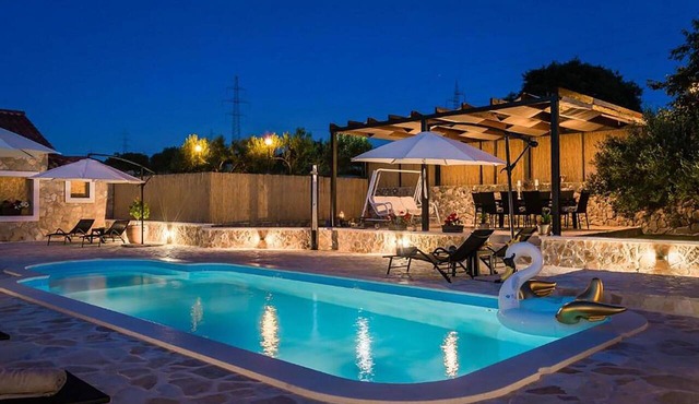 Stunning home in Danilo with private swimming pool, can be inside or outside