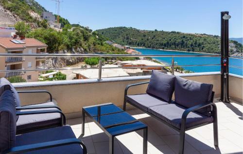 Stunning Home In Duba With House Sea View in Duba