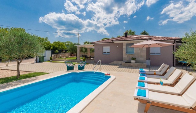 Stunning home in Kamenmost in Kamenmost