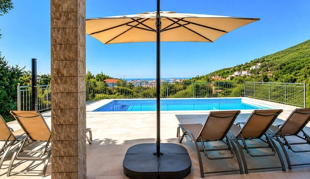 Stunning home in Solin in Solin