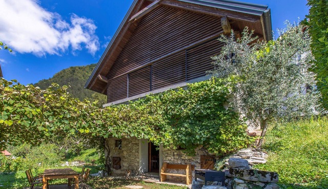 Stunning home in Tolmin with sauna