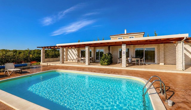 Stunning home in Zerava in Zerava