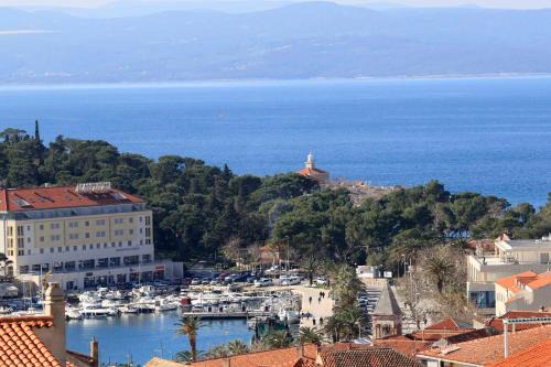 Sun Oliver in Makarska