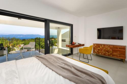 The mediterranean collection of sea view houses