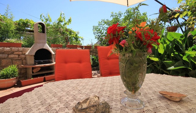 Three bedroom apartment with balcony Ćunski, Lošinj (A-8010-b)