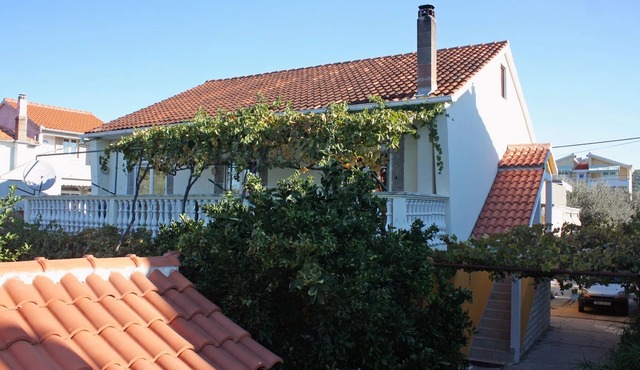 Three bedroom apartment with terrace Bibinje, Zadar (A-5768-a)