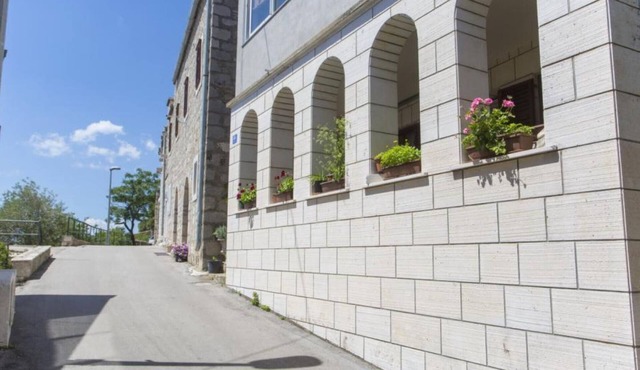 Triple Room with Private Balcony in Brist