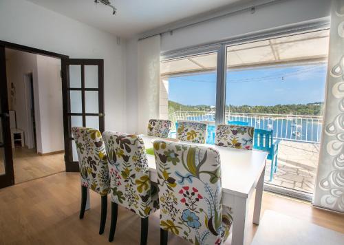 Truly Mediterranean Apartment "Spark" in Korčula