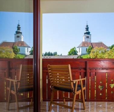 Turistična kmetija Pri Marku in Žabnica