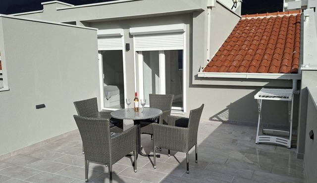 Two bedroom apartment with terrace and sea view Makarska (A-25383-b) in Makarska