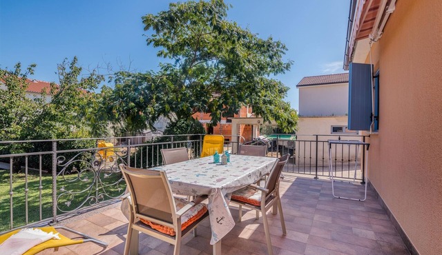 Two bedroom apartment with terrace Porat, Krk (A-19344-b)