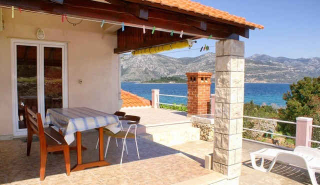 Two bedroom apartment near beach Kneža, Korčula (A-167-c)