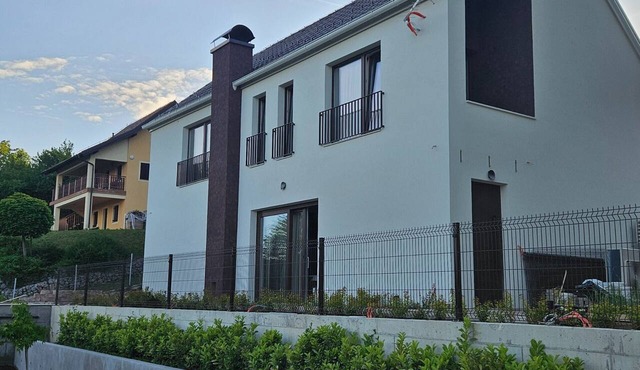 Two Bedroom Villa with Swimming Pool in Jastrebarsko