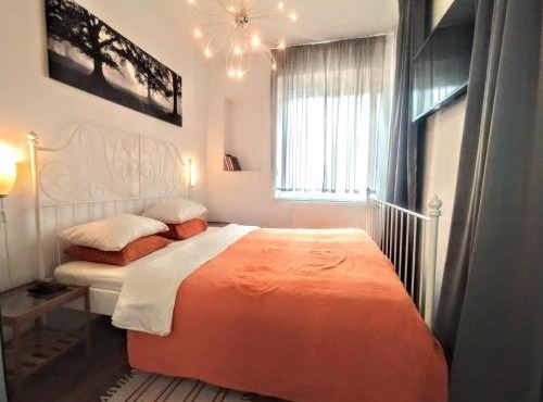 Two Flowers Apartments in Zagreb