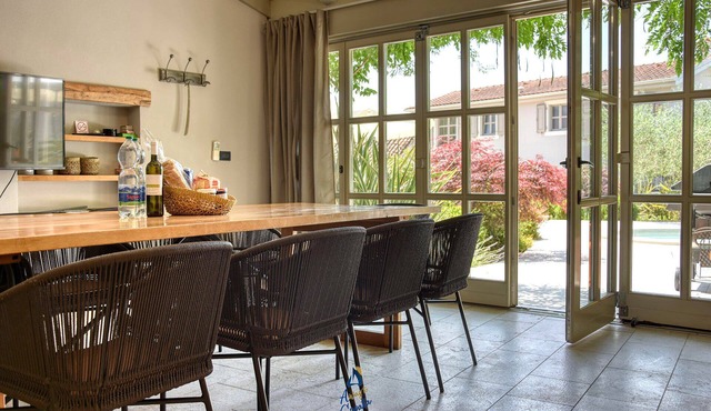 Unique beautifully designed villa with pool for groups up to 10 guests in Jakomici