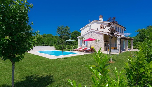 Vacation home Azura by Interhome