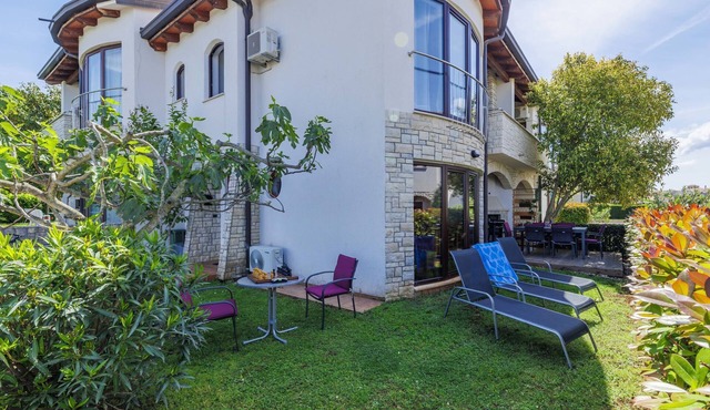 Vacation home Dlan by Interhome