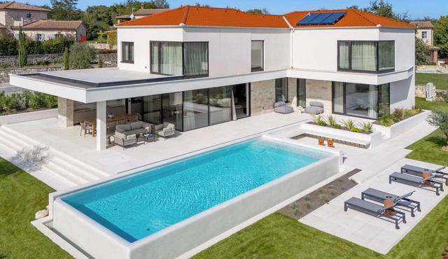 Vacation home Lavis by Interhome
