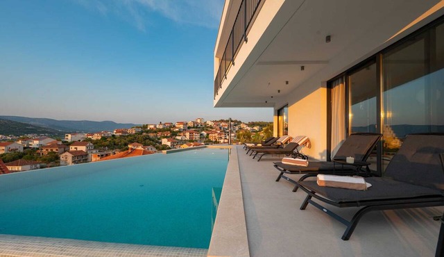 Velvet view villa I Infinity pool I Sea view in Trogir