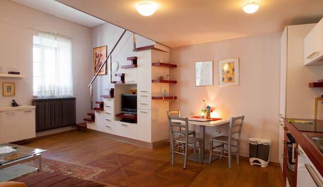 Vesna Tour As/Attractive 1BR apartment in the center, free AC and WiFi