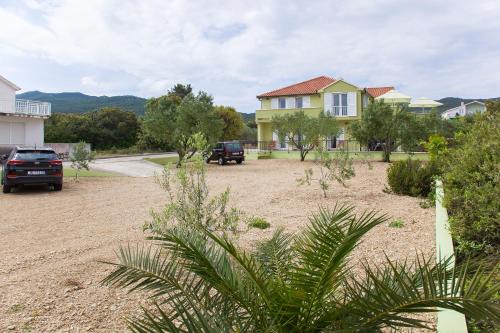 Vila Lukrecija in Drače