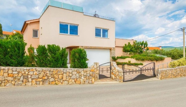 Villa Antonia - FourBedroom Villa With Sauna and jacuzzi