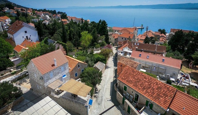 Villa Balarin - Five Bedroom Holiday Home with Terrace and City View in Bol